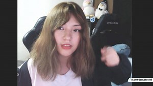 21K views · 1.3K reactions | Significado de algunas voces en chino y tagalo del Chat Wheel del Battle Pass 2020 :D Si te gusta compártelo Dx Pd: No saben la verguenza que siento porque es mi primer video haha no volveré a ver esta nota nunca más xd | Solicorn | Facebook