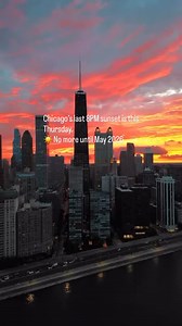It’s still summer... but the light is leaving. Sunsets in Chicago will dip below 8PM starting this Thursday — and we won’t see another 8PM sunset until May 12, 2026. We’ve already lost over an hour of daylight since June, and it’s only speeding up from here. Catch this last golden stretch while you can. 🌇 👉 Follow @ThingsToDoinChicago for things to do before summer ends. 🎥©️ @ismailsalihozer #chicagosunset #thingstodoinchicago #chicagosummer #chicagovibes #sunsetlovers #chicagogram #summervib