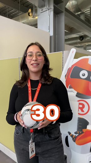 Gracias por formar parte de nuestra historia estos 31 años. 🫶🧡 #AmamosLaTecnología