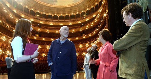 John Malkovich, de visita en Buenos Aires: Obelisco, Teatro Colón y asado