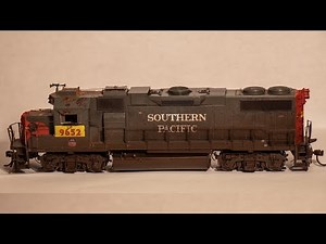 Weathering a HO Scale GP38-2