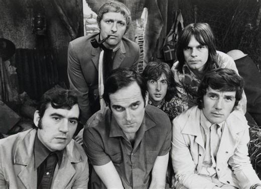 L'humour des Monty Python, toujours d'actualité 50 ans après leur premier film | RTS