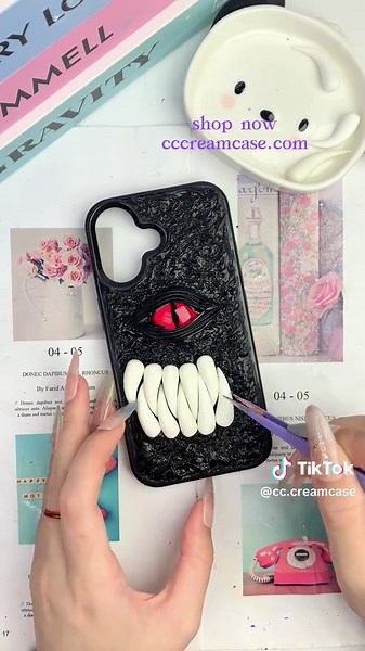 DIY Horror-Themed Phone Case Craft Ideas