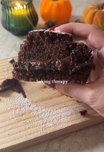 Nutella Cake recipe 🍂🤎🍫 Ingredients: \t•\t350g all-purpose flour \t•\t220ml milk \t•\t175g sugar \t•\t3 eggs \t•\t120ml vegetable oil (or butter) \t•\t60g unsweetened cocoa powder \t•\t16g baking powder Filling: Nutella with Mascarpone Baking temperature: 180C Baking time: 40-45 minutes #easyrecipes #baking #chocolate #cake #muffins