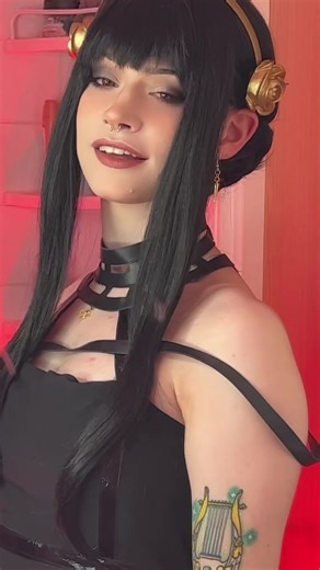 Yor Cosplay: Red Sweater & Coat Tea Furkuro