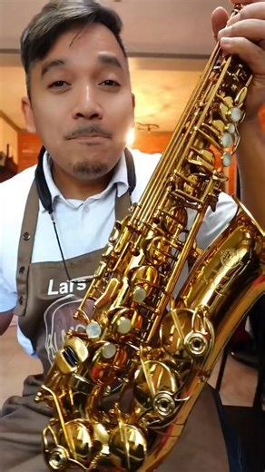 Archie Lacorte Sax on Instagram: "Pinaka mahal VS pinaka murang sax pag lalabanin natin . GAME??? #saxophone #beginnersax #GigLife #EventMusician"