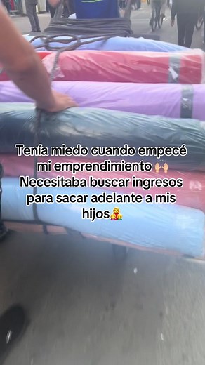 Hola chicas Bienvenidas🥰 soy Lua y somos una marca peruana🙈🌺. #emprendedor #emprendedorgamarra #marcaperuana #luafashion #lualaoficial #diseñodemodas #tallergamarra #fabricantesderopa