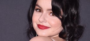 Ariel Winter In Cheeky Swimsuit Offers A Rear View On A Canoe