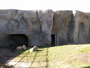 Zoo Hardware - Clear Fold - Opening Doors to New Solutions