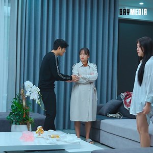 4.5M views · 10K reactions | Chủ tịch nổi tiếng là cao thủ tềnh trường vẫn phải chào thua trước cô osin cao tay #gayschool | Gãy School | Facebook