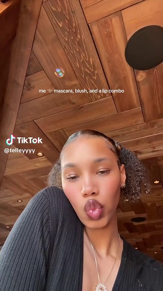 ode to the basics #lipcombo #naturally