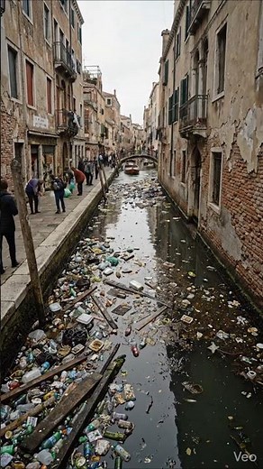 The Dark Reality of Venice Canals 😱 | Pollution in Venice Italy
