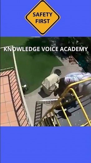 🚨 Scaffolding Fail Life Saving Safety Tips You Can’t Ignore! 🛠️#constructionsafety #fallprevention