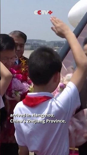 Lao Top Leader Thongloun Arrives in China for State Visit