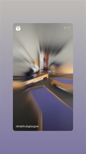 🎥 At The Rehab Hub Glasgow, we specialize in healthcare-focused Pilates tailored to your needs. Watch as Sarah-Jane Walls, Clinical Director and musculoskeletal expert, delivers a one-on-one reformer Pilates session. With over 25 years as a Master Trainer in Pilates, Sarah-Jane integrates her expertise as a Healthcare Professional Council-Registered Podiatrist and her Master’s in Public Health to create personalized, evidence-based sessions for rehabilitation and recovery. This patient is worki