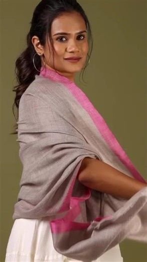 From Casual to Classy – Styling the OMVAI Striped Border Pashmina Stole