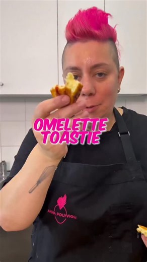 🧀🥪 Ham, Cheese & Tomato Omelette Toastie 🥪🧀 The ultimate SUNDAY BFAST… fluffy omelette packed in a golden jaffle toastie. 2 eggs Ham, chopped Cheese, grated Tomato, diced Seasonal HOW TO 1. Whisk eggs, mix in ham. grated cheese & chopped tomato 2. Pour into jaffle maker 3. Close & cook until golden gooey. 4. Crispy outside. Cheesy, fluffy goodness inside. PERFECTION. 😍 #ToastieGoals #CheeseLovers #annapolyviou #breakfast foodhacks | Anna Polyviou