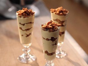 Make-Ahead Zabaglione with Amaretti