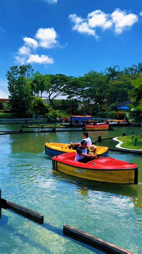 8.9K views · 23 reactions | ⚓️ Ahoy, little sailors! ‍☠️ Can you steer your LEGO® boat like a true captain? Set sail and find out!  Explore Now: https://www.legoland.com.my/explore/theme-park/rides-attractions/ #MYLEGOLAND #FamilyAdventure #LEGOBoatRide #KidsFun | LEGOLAND Malaysia | Facebook