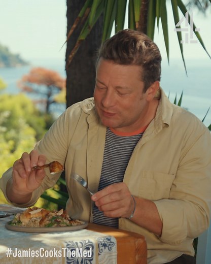 Γειά σου to this rather special Greek-inspired one pan, 5 ingredient winner!! 🙌 This lovely dish was cooked by Jamie in the first episode of his NEW show ☀️Jamie Cooks the Mediterranean☀️ Make sure you check it out on All4!! | Jamie Oliver