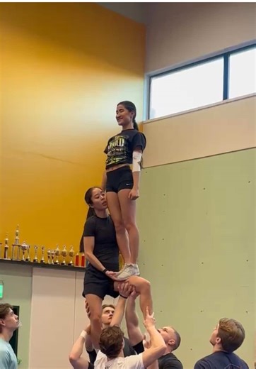 Because why wouldn’t you do a standing full on your mid’s thigh? #cheer#pyramid#norway#cool#skill