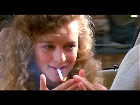 Heather Graham smoking cigarette compilation 🚬
