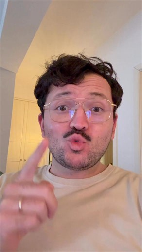 KÆRE VENNER LÆS MED HER! Lige nu vælter det ind med spørgsmål om, hvorvidt man kan lave sin flæskesteg dagen inden, eller om man kan lave anden dagen før og bare varme det hele op næste dag. Derfor vil jeg gerne give et klart svar og nogle gode råd. Hvis du står med en and, der først skal serveres dagen efter, og du kan mærke, at det hele bliver for stressende, så vil jeg helt ærligt anbefale dig at købe konfiterede andelår eller selv confitere nogle andelår. Der er ingen grund til at kaste sig 