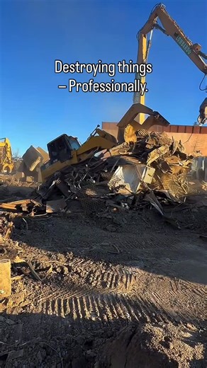 🎯 Precision matters. #PowerOn with us — info@powertrac.com 📸 @lombardo_excavating_697 #powertracmachinery #heavymachinery #powertrac #heavyequipment | PowerTrac Machinery