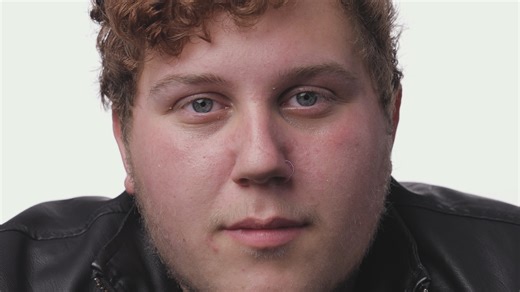 In 2022, Brandon Potter’s junior year of high school was turned upside down when his father died from complications after a medical procedure. Just five weeks later, Brandon walked through the doors of Lost & Found and joined our grief groups. “It gave me the hopeful feeling that I’m going to be okay. It’s dark right now, but you’re going to be in the light soon.” ✨ As the season fills with holiday music and joyful sounds, we’re reminded that this time of year can feel very different for kids an