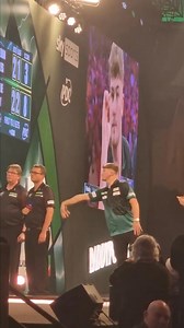 Charlie Manby hits the winning double to edge Cameron Menzies 3-2 in a dramatic World Darts Championship debut at Ally Pally. One of the most talked-about matches of the tournament so far. 🎯 | Dartsnews