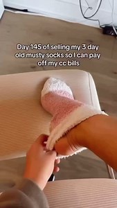 Comment “LEARN” and I’ll send you an invite to my free live class! Complete beginners are welcome! 💫 Be sure to follow so Insta lets you see my message! *Please note: I share my own results to inspire and show what’s possible, but I do not guarantee results of any kind. Building a sustainable income takes time and consistent effort, but it’s absolutely worth it. | Roseanna Kull