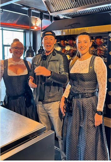 Haxen Challenge im Haxengrill zum Oktoberfest