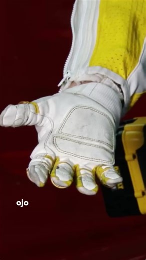 1.4K views · 36 reactions | El guante robótico de la NASA | Control de Misión | Facebook