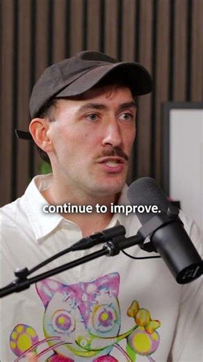 Build a Portfolio That Gets You Paid 💰