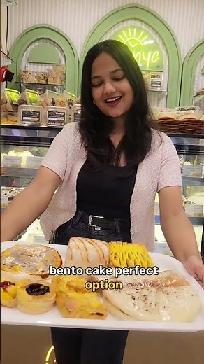 Inside Renyc Cakes & Puff Liluah 🍰 | Trending Bakery in Liluah | Fresh Cream Cakes, Puffs & Snacks