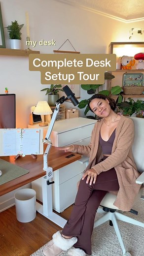 Replying to @Iliday19 the complete cozy desk tour!!📋 everythinggg is in either my amazn, throne, or ltk storefronts! if it’s not, leave a comment about it and i’ll lyk how to find it! #cozygamingsetup #cozydesk #cozydesksetup #desktour #homeofficedecor #gamingsetup