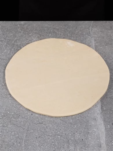 ¡Nadie esperaba semejante resultado! Un postre sencillo y rápido. Ingredientes masa de hojaldre: 500 g leche: 30 ml masa de hojaldre: 600 g azúcar: 20 g crema de queso: 300 g azúcar glass: 100 g nata: 500 ml frutos del bosque congelados: 500 g azúcar: 100 g limón: 1 pza almidón : 20 g manzanas: 1 pza naranja: 1 pza canela en rama: 2 pza Además arándanos: 50 g fresas: 50 g té de hibisco: 5 g miel: 20 g #recetasfaciles #recetasrapidas #comidasaludable #ideasparacocinar #videosdecocina