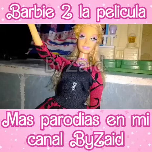 Barbie Parodia: Risas y Muñecas en esta Divertida Escena