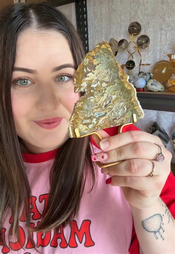 Making decisions for my small business as an indecisive girlie is hard 🤪 I said 2026 was the year of structure and organisation, yet here we are winging it again 💁🏻‍♀️ What do you guys want to see this week? ✨