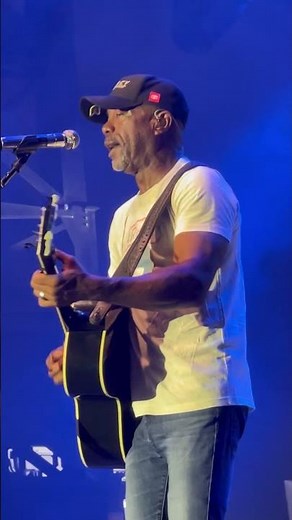 I Only Want To Be With You! Hootie and the Blowfish! Windy City Smoke Out Chicago, IL. 7/9/26