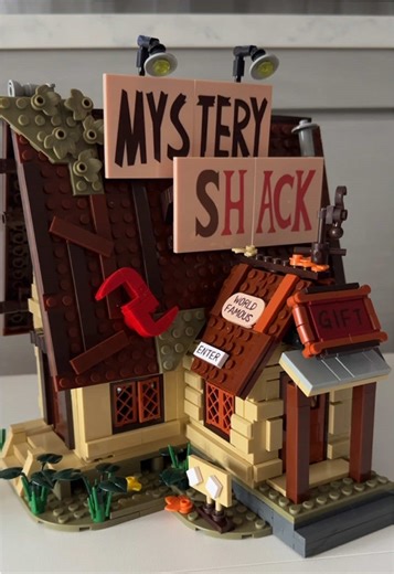 Replying to @miya done #brickbuild #mysterycabin #mysteryshop #tiktokshopblackfriday #brickbuildingset