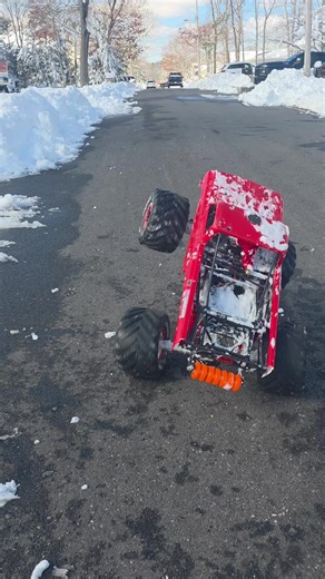 rccars primal rc monster truck stunting in the street with a killer wheelie #creatorsearchinsights #primeevil #wheelie #snow #truck @german_rc_girl @RcHobbyFinland🇫🇮 @Steve @Primal RC @Perfect Pass RC @HobbywingRC