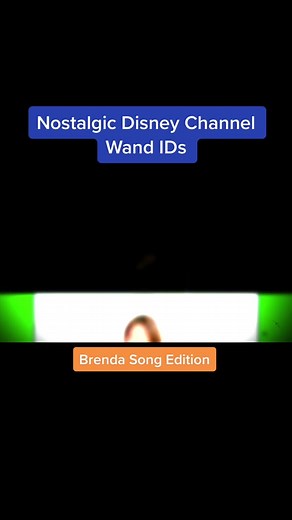When she forgot what show she was on 😂 #disney #disneychannel #brendasong #suitelifeofzackandcody #suitelifeondeck #amphibia #londontipton #yayme #disneychannelwandid #disneychannelwandintro #disneychannelthrowback #disneychannelnostalgia #disneynostalgia #disneywand #nostalgia