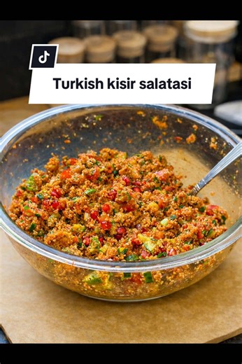 If you haven’t tried this Turkish Kisir salad, put it on your to do list. Full recipe on substack! 🥗 #kisir #turkishfood #saladrecipe