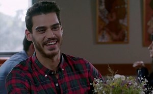 Elif streszczenie odcinków 984, 985, 986, 987, 988. Leman i Alev szukają sposobu na zatrzymanie Şafaka