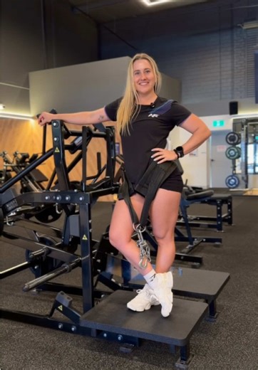 BELT SQUAT TUTORIAL 🍑 If you want to feel confident in the gym comment CONFIDENT for a FREE consult Call ! #beltsquat #tutorial #legday #goldcoast #personaltrainer