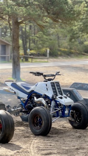 Shee gathering #banshee #2stroke #atv #fourwheeler #banshee #banshee350 #bikes #build #custom