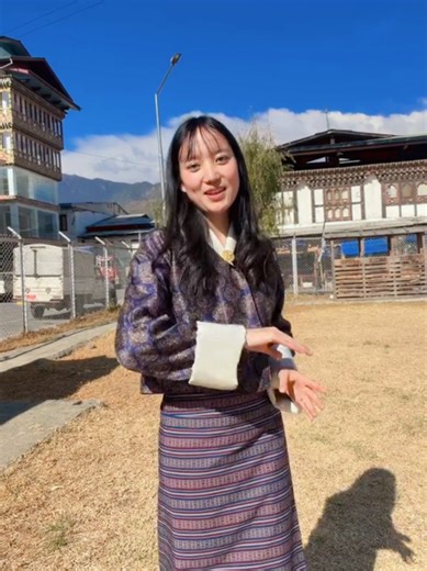 #lonimi #dance#creatorsearchinsight #bhutanesemuser 🤗