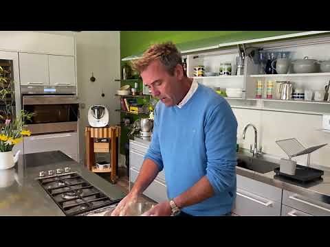 A Taste of Ireland, with Kevin Dundon | Irish Scones