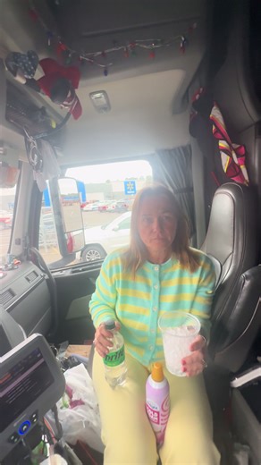 Let’s make a dirty sprite in my semi truck.#FentySuperBrandDay #LanguageLearning #fyp #momover40havingfun #dirtysoda